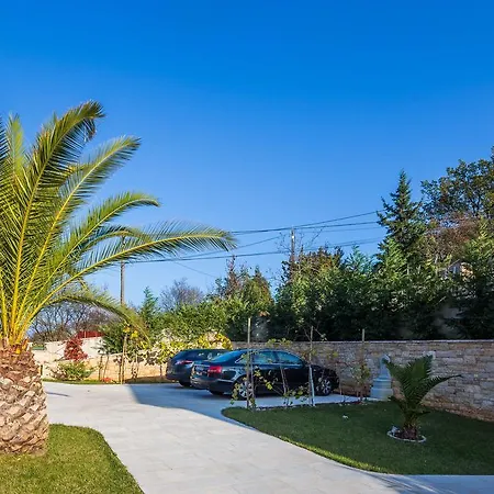 Stonegate Estate - Bonus, Dvije Jedna Cijena! Villa *