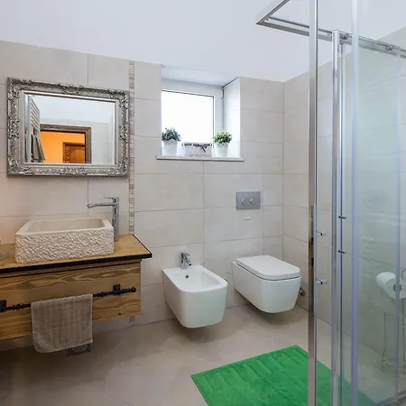 Stonegate Estate - Bonus, Dvije Jedna Cijena!