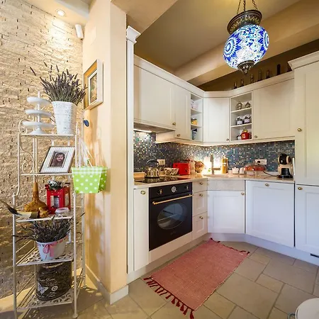 Stonegate Estate - Bonus, Dvije Jedna Cijena!