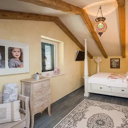 Stonegate Estate - Bonus, Dvije Jedna Cijena! Villa