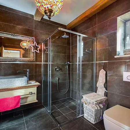 Stonegate Estate - Bonus, Dvije Jedna Cijena! *