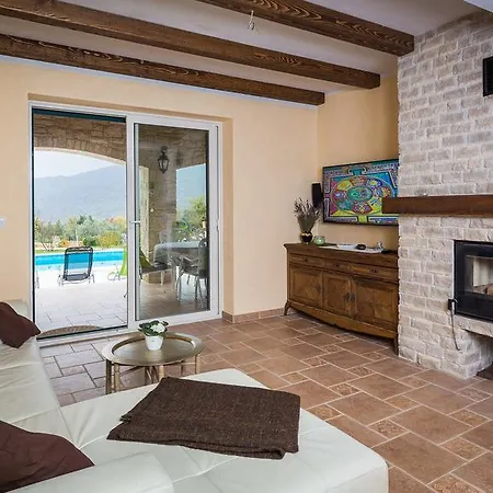 Villa Stonegate Estate - Bonus, Dvije Jedna Cijena! Opatija