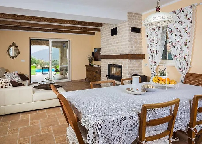 Stonegate Estate - Bonus, Dvije Jedna Cijena! Villa *