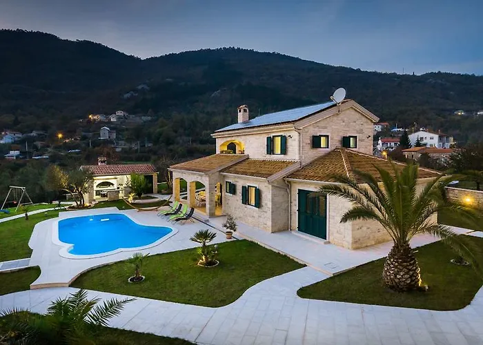 Stonegate Estate - Bonus, Dvije Jedna Cijena! Villa Opatija