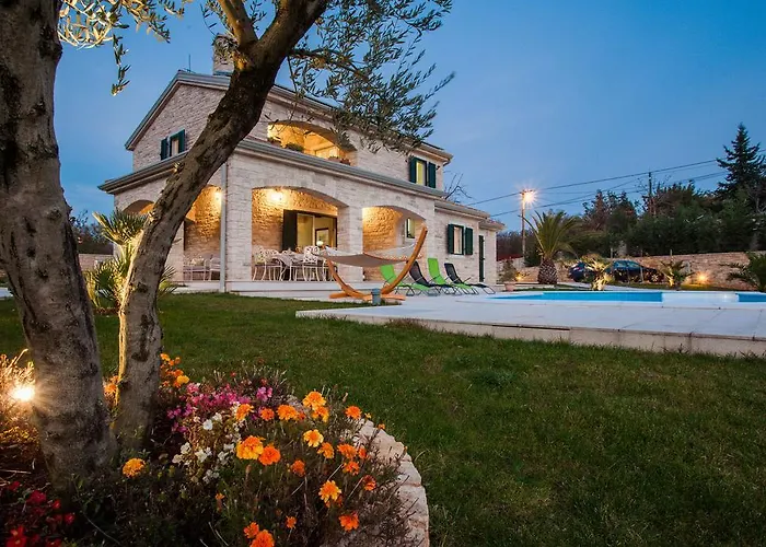 Stonegate Estate - Bonus, Dvije Jedna Cijena! * Opatija