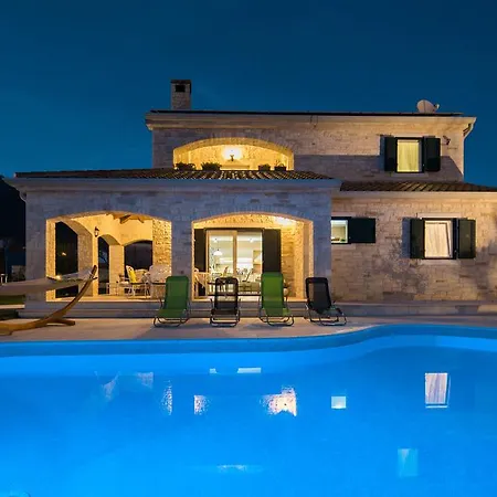 Villa Stonegate Estate - Bonus, Dvije Jedna Cijena!