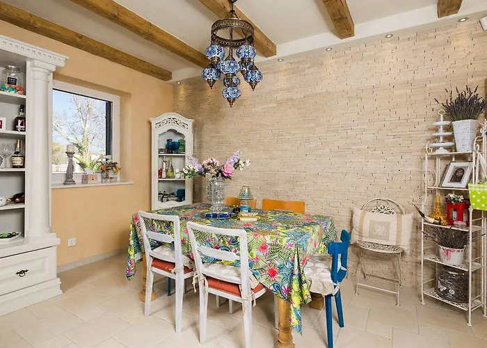 Stonegate Estate - Bonus, Dvije Jedna Cijena! *